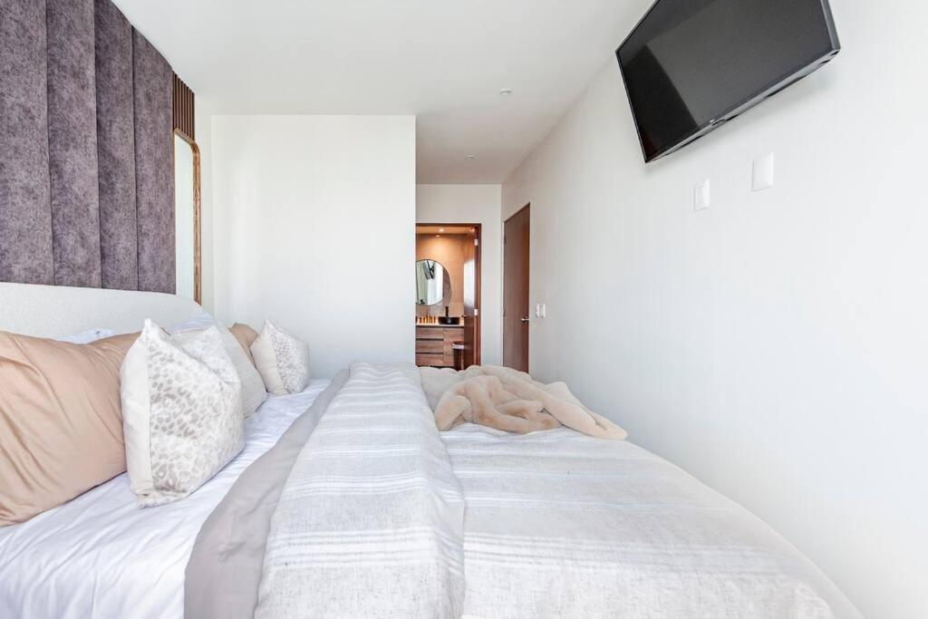 Apartment Luxury With Incredible Amenities *