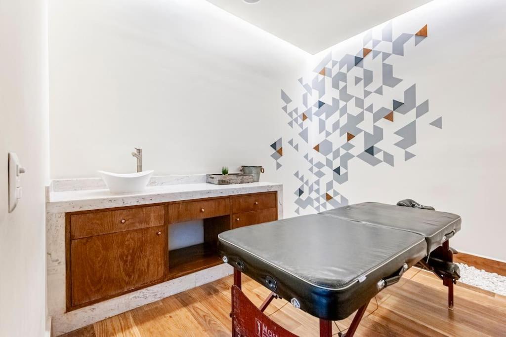 Luxury With Incredible Amenities Apartment
