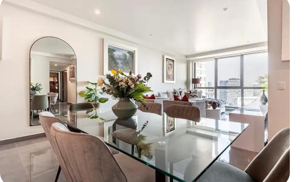 Apartment Luxury With Incredible Amenities *